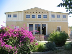 G%C3%A4stehaus%20im%20Paradies